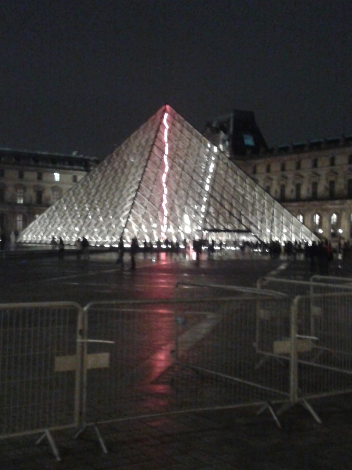 rt carrousel du Louvre Paris